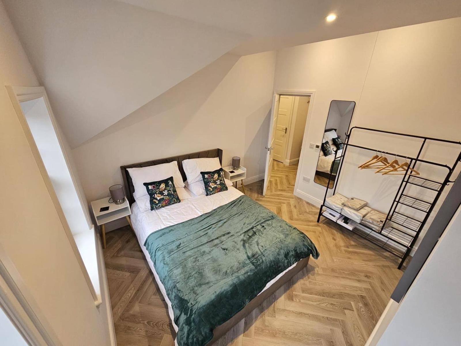The Loft, Redditch Exteriör bild